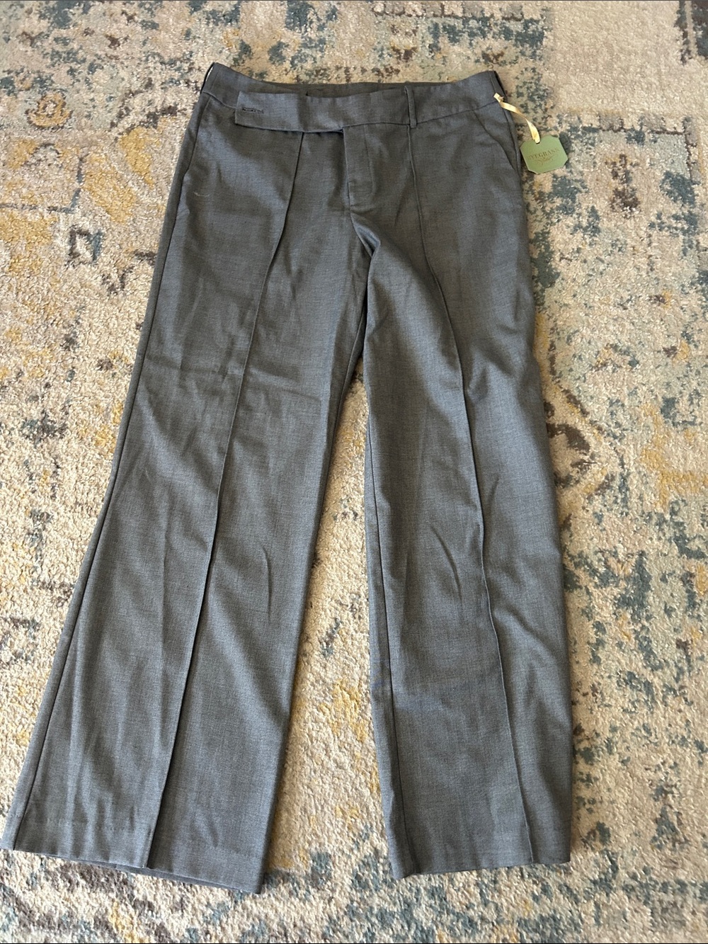 Tailored Wide-Leg Dress Pants in Gray